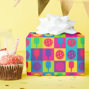The Rally‑Wrap Rainbow Roll Cadeaupapier