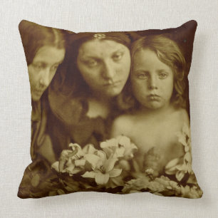The Return after Three Days, c.1865 (sepia foto) Kussen