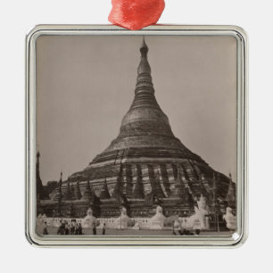 The Shwedagon Pagoda at Rangoon, Birma, c.1860 Metalen Ornament