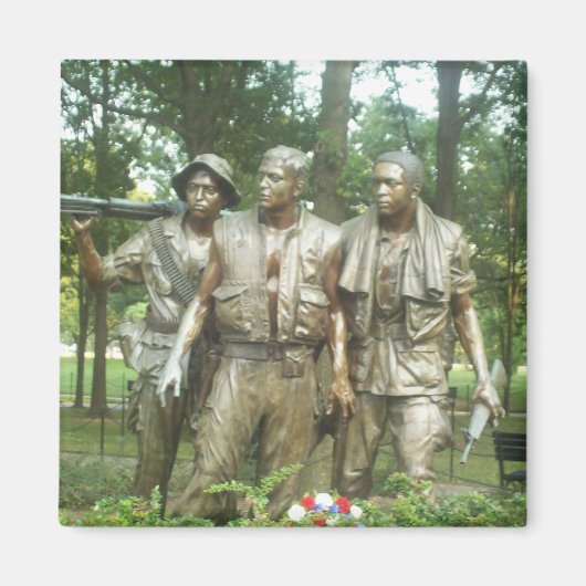 The Three Servicemen Statue Magneet (Voorkant)