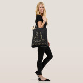 The Veil Diaries Tote Bag (Op model)