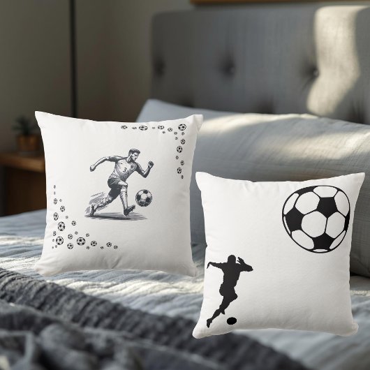 The World of Football Throw Pillow Kussen