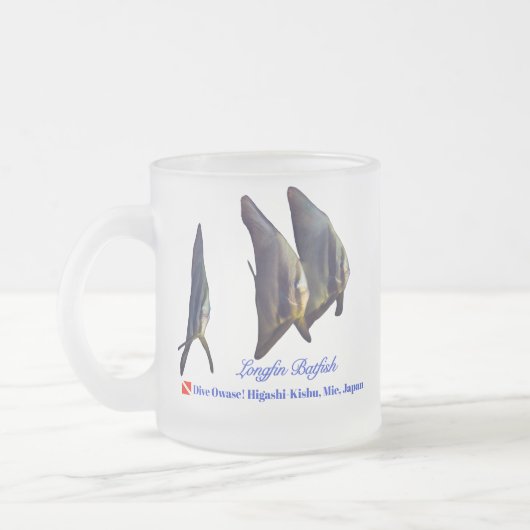 Thee Schattigee Longfin Batfish Matglas Koffiemok (Links)