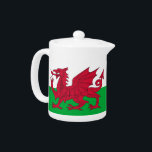 Théière de drapeau du Pays de Galles<br><div class="desc">Théière élégante avec le drapeau du Pays de Galles. Ce produit son personnalisable.</div>