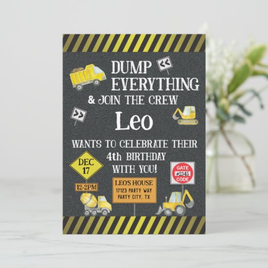 Thème de construction Anniversaire Fête Invitation (Debout devant)