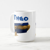 Theo Nom Avec Chat Dans Une Boîte, Mug De Café (Devant gauche)