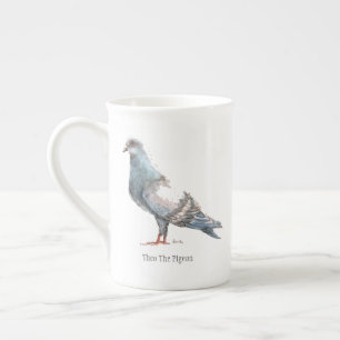 "Theo tasse de thé de porcelaine tendre du pigeon"