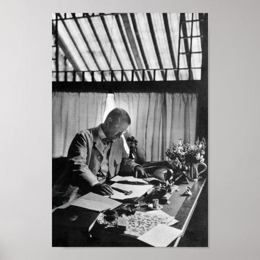 Theodore Roosevelt werkt op het bureau - Sagamore Poster (Voorkant)