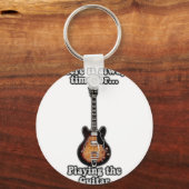 There is always time for playing the guitar. retro sleutelhanger (Voorkant)