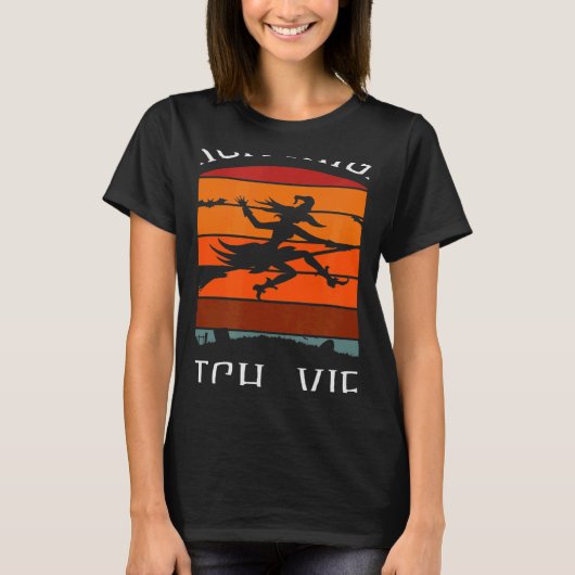 Thick Thighs Witch Vibes Halloween T-shirt (Voorkant)