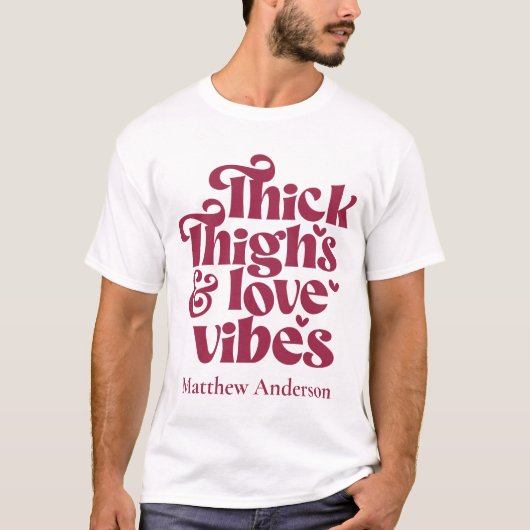 THIGHS EN LOVE VIBES VALENTIJNSE GLITTER DRIP THIC T-SHIRT (Voorkant)