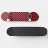 Thin Black and Red Diagonal Stripes Skateboard (Horizontaal)