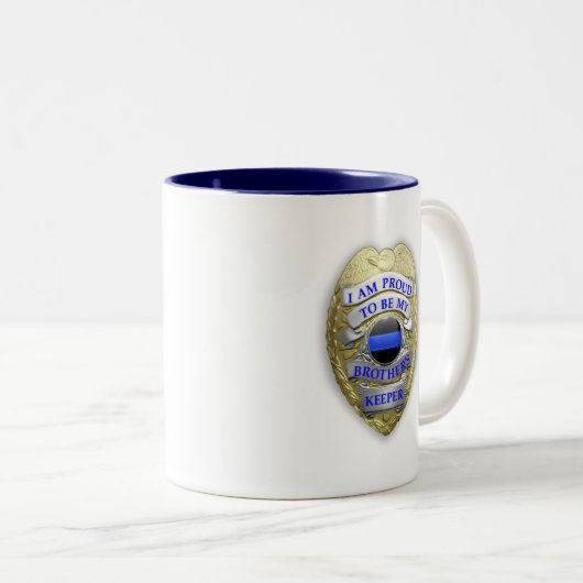 Thin Blue Line Brothers Keeper Badge Tweekleurige Koffiemok (Voorkant rechts)