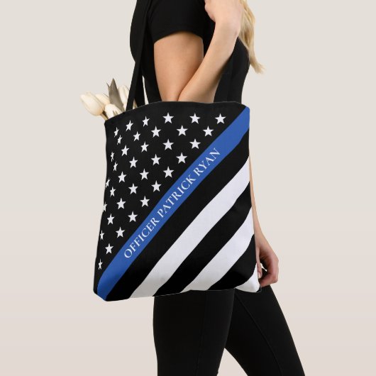 Thin Blue Line Police American Flag Monogram Draagtas (Dichtbij)