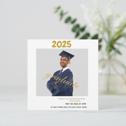 Thin Magnetic Modern Gold Afstuderen Uitnodiging (Staand voorkant)