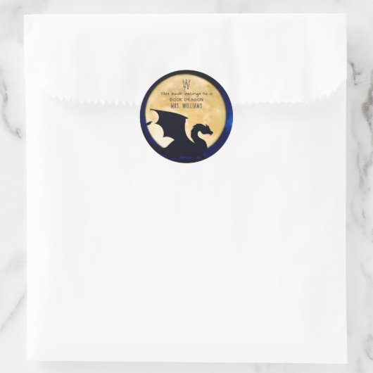 This Book Belongs To A Book Dragon Personalized Ronde Sticker (Tas)