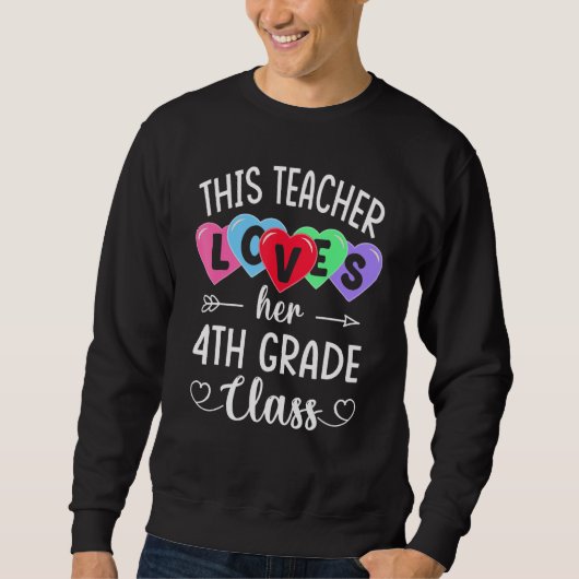 THIS TEACHER LOVES HER 4TH GRADE CLASS Shirts Vale (Voorkant)