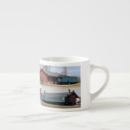 Thomas Edison Depot Museum Espresso Kop (Rechts)