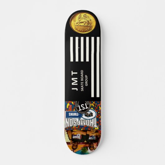 THOMPSON. TWINS. Skateboard (Voorkant)