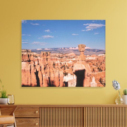 Thor's Hammer Canvas Afdruk (Insitu (Woonkamer))