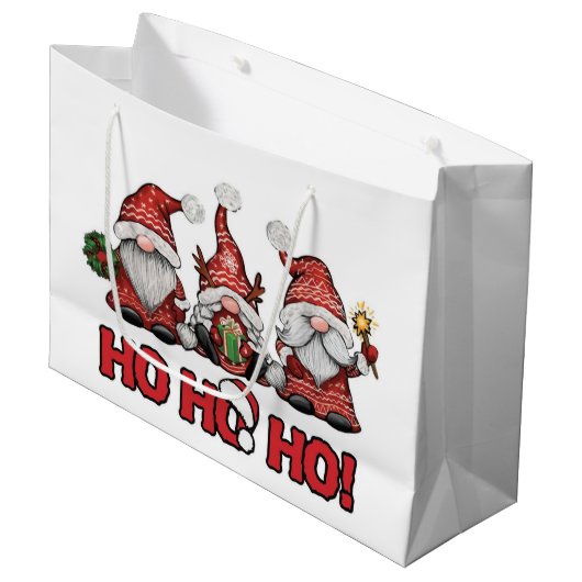 Three Festive Gnomes Christmas Gift Bag Groot Cadeauzakje (Voorkant Gekanteld)