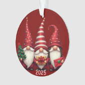 Three Gnomes 2025 Christmas  Ornament (voorkant)
