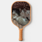 Three Kittens in a Wicker Basket Pickleball Paddle (Achterkant)