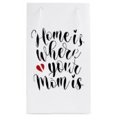 Thuis is waar je moeder Moederdag is | Gift Bag Klein Cadeauzakje (Achterkant)