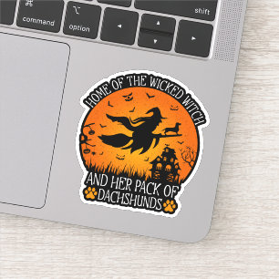 Thuis van de heks en haar pakje teckels cool sticker