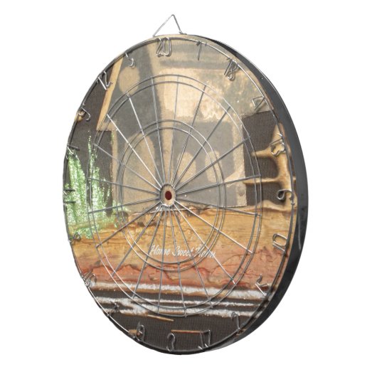 Thuisfoto's met zelfgemaakte kunst dartbord (Voorkant Rechts)