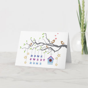 Thuiszoet huis dat zich in het wenskaart van paren kaart