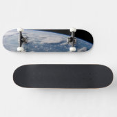 Thunderhead Anvils of Earth op het zuiden van Born Skateboard (Horizontaal)