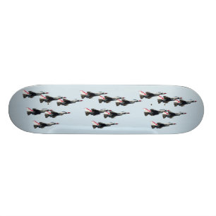 Thundervogels Skateboard