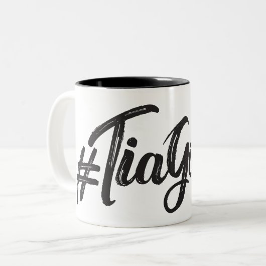 #TiaGoals, Grunge modern script Tweekleurige Koffiemok (Voorkant links)