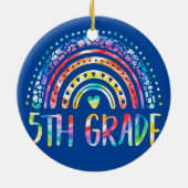 Tie Dye 5th Grade Rainbow Teacher Student terug na Keramisch Ornament (Achterkant)