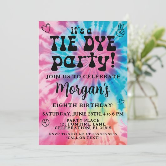 Tie Dye Anniversaire Fête Invitation (Debout devant)