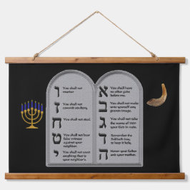 TIEN BEVELINGEN MET EEN HEBREW-NUMMERING HANGEND WANDKLEED