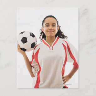 Tien meisje dat voetbal in de hand houdt, portret briefkaart