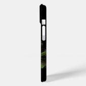 Tiger Crouching in het Oerwoud Case-Mate iPhone Case (Achterkant / Links)