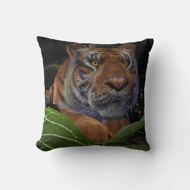 Tiger Crouching in het Oerwoud Kussen (Voorkant)