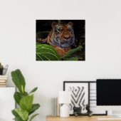 Tiger Crouching in het Oerwoud Poster (Thuiskantoor)