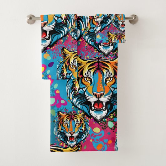 Tiger Head Rainbow colors paint stains (En situation)
