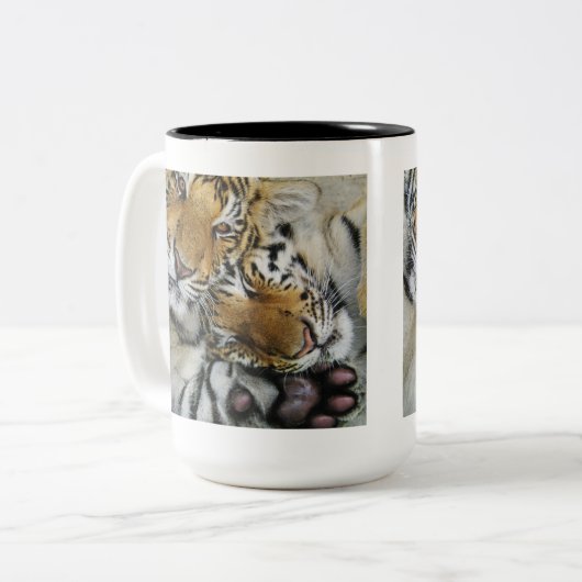 Tiger Love mug (Devant gauche)