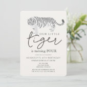 Tiger Modern Cream Invitation Anniversaire de enfa (Debout devant)