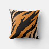Tiger Stripe design on throw cushion Kussen (Voorkant)