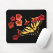 Tiger Swallowtail Butterfly op Red Flowers Muismat (Met muis)