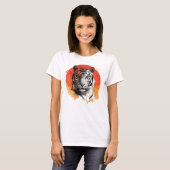 Tiger symbol of courage.  T-Shirt (Devant entier)