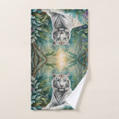 Tigre blanc dans une jungle bleue verte (Serviette à main)