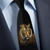 Tigre Féroce sur Cravate Noire