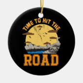 Tijd om op de weg te komen keramisch ornament (Voorkant)